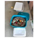 Tote of decor & empty totes