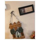 Primitive wall decor