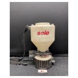 Solo Seed Spreader