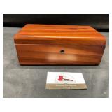 Lame Advertiser Chest for jewelry