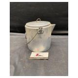 Aluminum pot