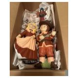 Vintage ceramic Thanksgiving decor