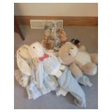 Dolls & stuffed animals