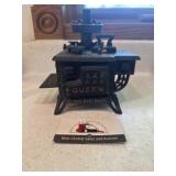 Queen salesman sample stove