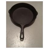Griswold cast iron skillet