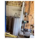 Fluorescent light fixtures 10 -4 foot 1-8 foot