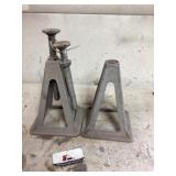 Jack stands