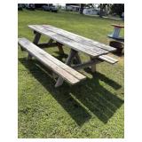 Picnic table