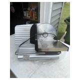 Meat slicer works and it should