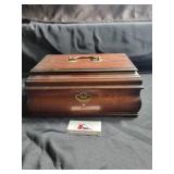 Wooden jewelry box