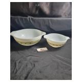 Pyrex mixing bowls
