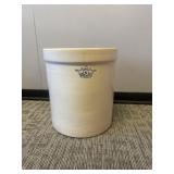 Robinson Ransbottom number 4 crock