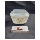 Pyrex bowl and lid