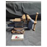 Bench vise