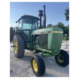 John Deere 4440
