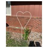 Heart shaped trellis