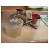Kitchenware