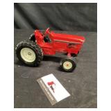 Ertle international harvester number 415 diecast