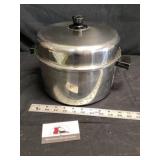 Stock pot