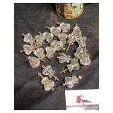 Drawer pool knobs