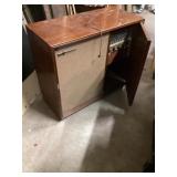 Vintage stereo record player Appears to not work