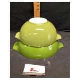 Pyrex nesting bowls