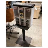 Candy machine with key