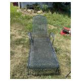 Wire mess lounge chair