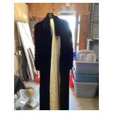 Tote with velvet robe