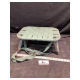 Collapsible and adjustable stepstool
