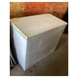 Deep freeze 37 x 22 x 33 tall works as it should
