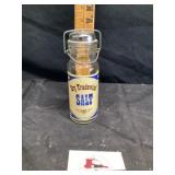 Dry tradewind, salt, glass salt shaker