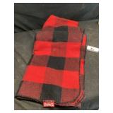 5ï¿½ x 6ï¿½Marlboro store wool blanket