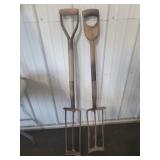 Antique tile spades