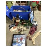 Tote of primitive Christmas decor