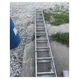 Aluminum extension ladder