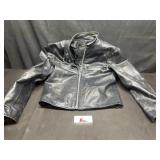 8 Regular leather jacket