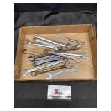 Assorted wrenches