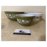 Pyrex spring blossom crazy daisy nesting bowls