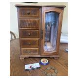 Jewlery box and jewelry