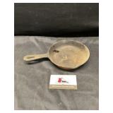 6 1/2 in cast iron skillet