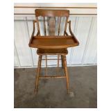 Wooden hi chair