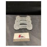 Cut crystal barbell knife rests