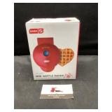 Mini waffle maker