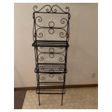 Wire bakers rack