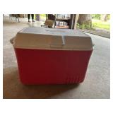 Rubbermaid cooler