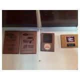 Racing plaques