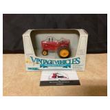 Ertl Vintage Vehicles Massey Harris 44 Tractor