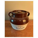 Laurenï¿½s Iowa stoneware pot