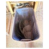 Tote of wires for small animal trapping